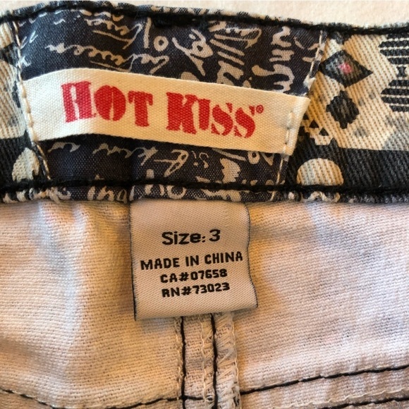 HOT Kiss Cici Geometric & Skulls Pattern Raw Hem Booty Short Shorts Size 3 - Picture 3 of 7